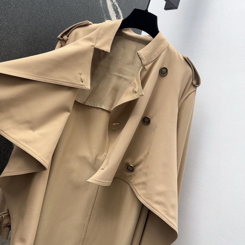 Bv*b*rry outwear